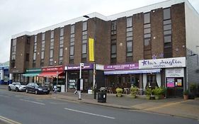 Oyo Star Anglia Hotel